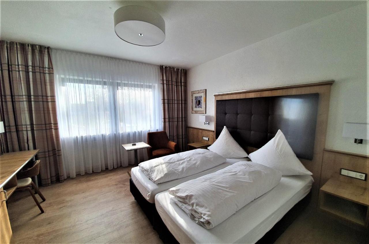 Dreispitz -B&B-Hotel Garni Гофгайм-ам-Таунус Екстер'єр фото