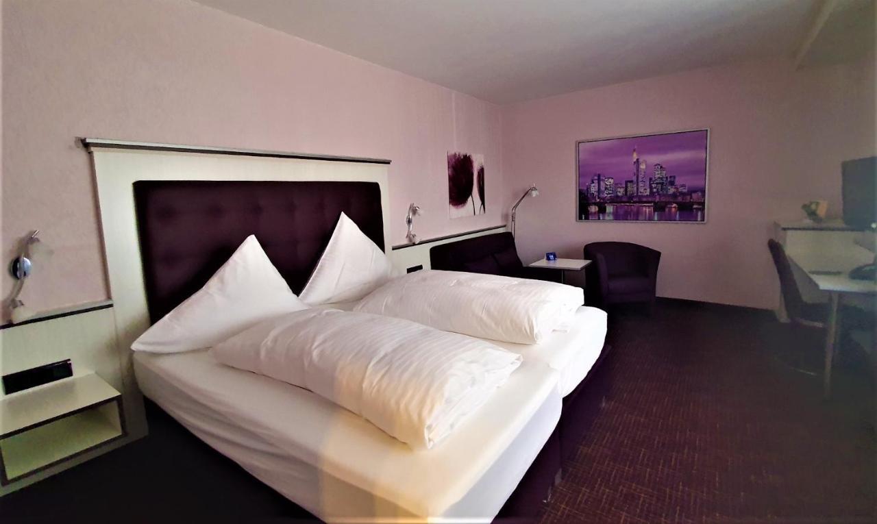 Dreispitz -B&B-Hotel Garni Гофгайм-ам-Таунус Екстер'єр фото